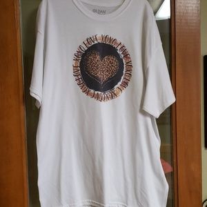 Super cute boutique tshirt